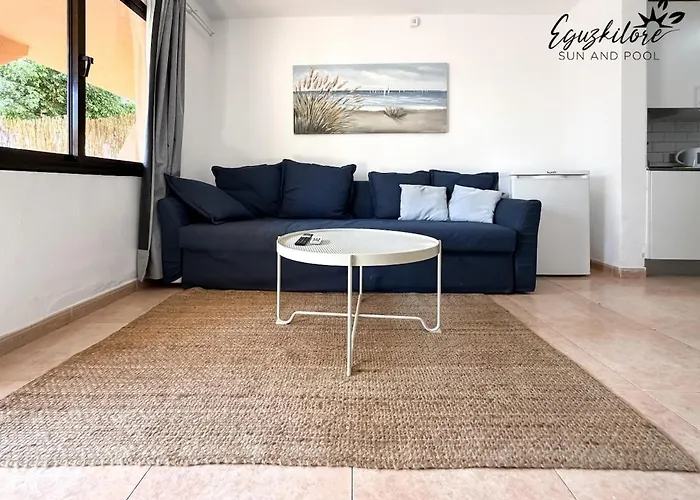 B-rent Eguzkilore Sun & Pool Corralejo