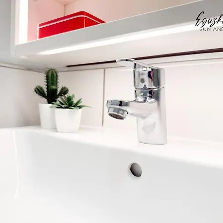 B-rent Eguzkilore Sun & Pool Κοραλέχο