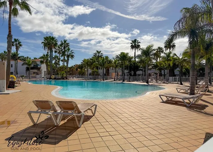 B-rent Eguzkilore Sun & Pool * Κοραλέχο